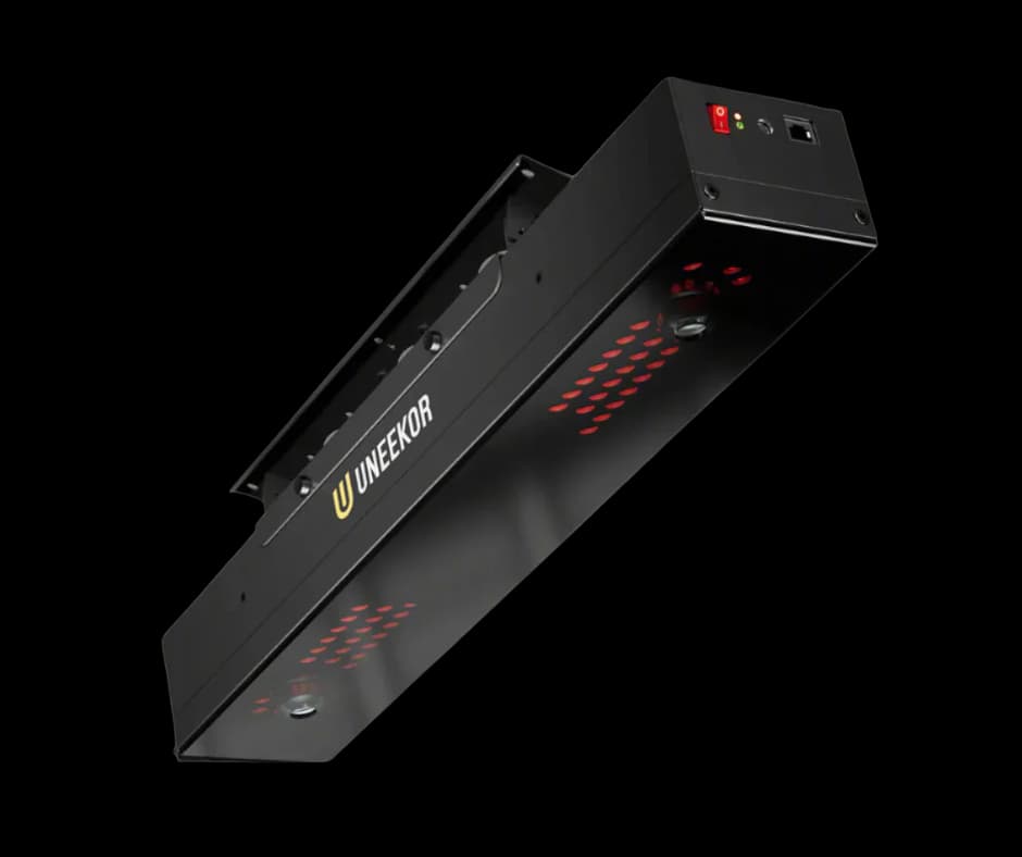 Uneekor overhead launch monitor